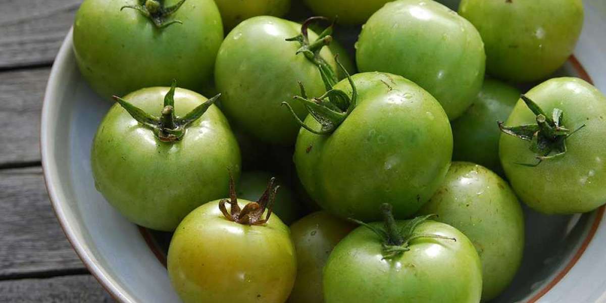 How Good Is the Green Tomato For Men's Health?