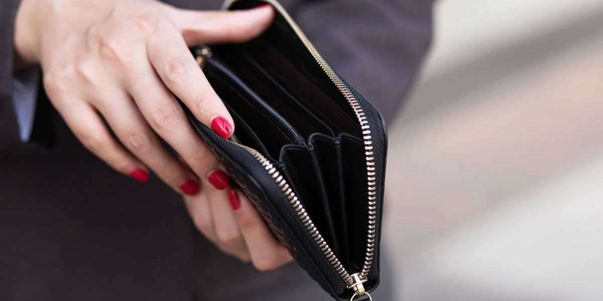 Unleash Your Style: Discover Urban Forest's Luxe Leather Wallets for Men and Women